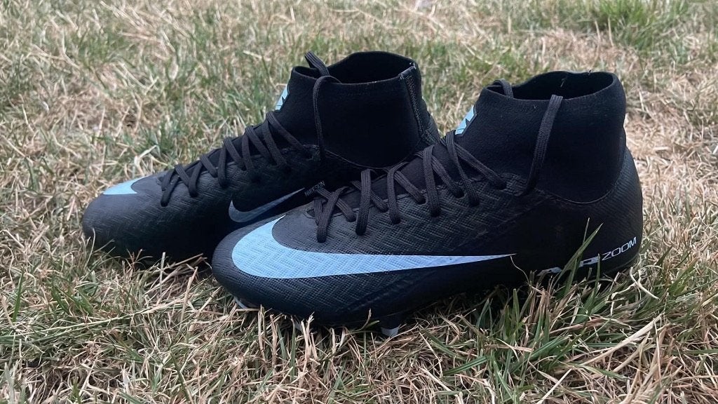 Voetbalschoenen Nike, Ophalen, Nieuw, Schoenen