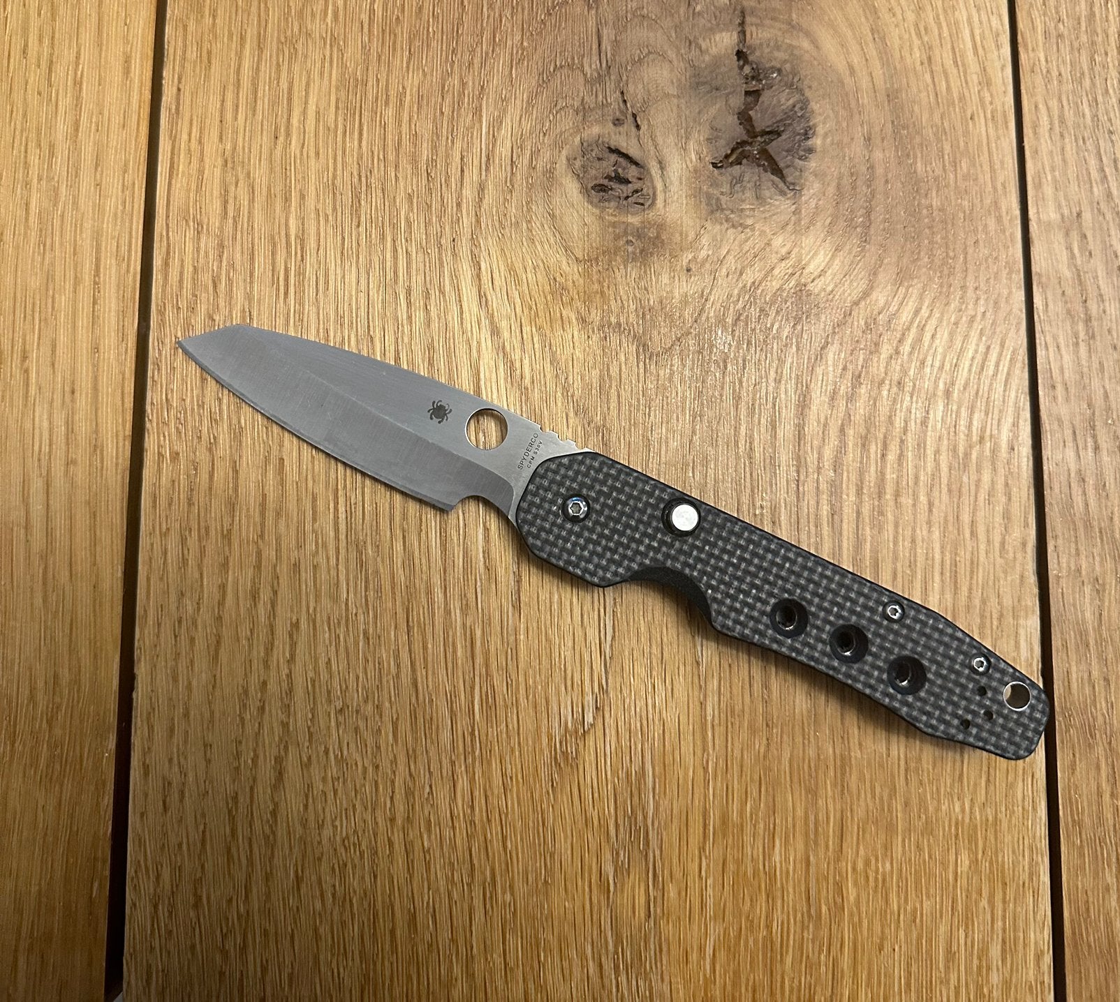 Spyderco Smock, Caravanes & Camping, Outils de camping, Enlèvement, Comme neuf