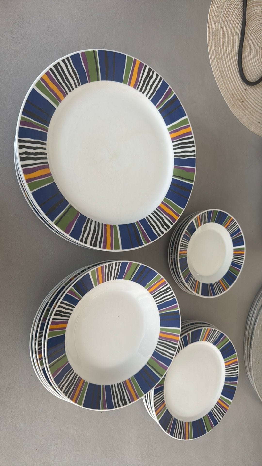 6delig eetservies, Huis en Inrichting, Ophalen, Overige materialen, Overige merken, Zo goed als nieuw