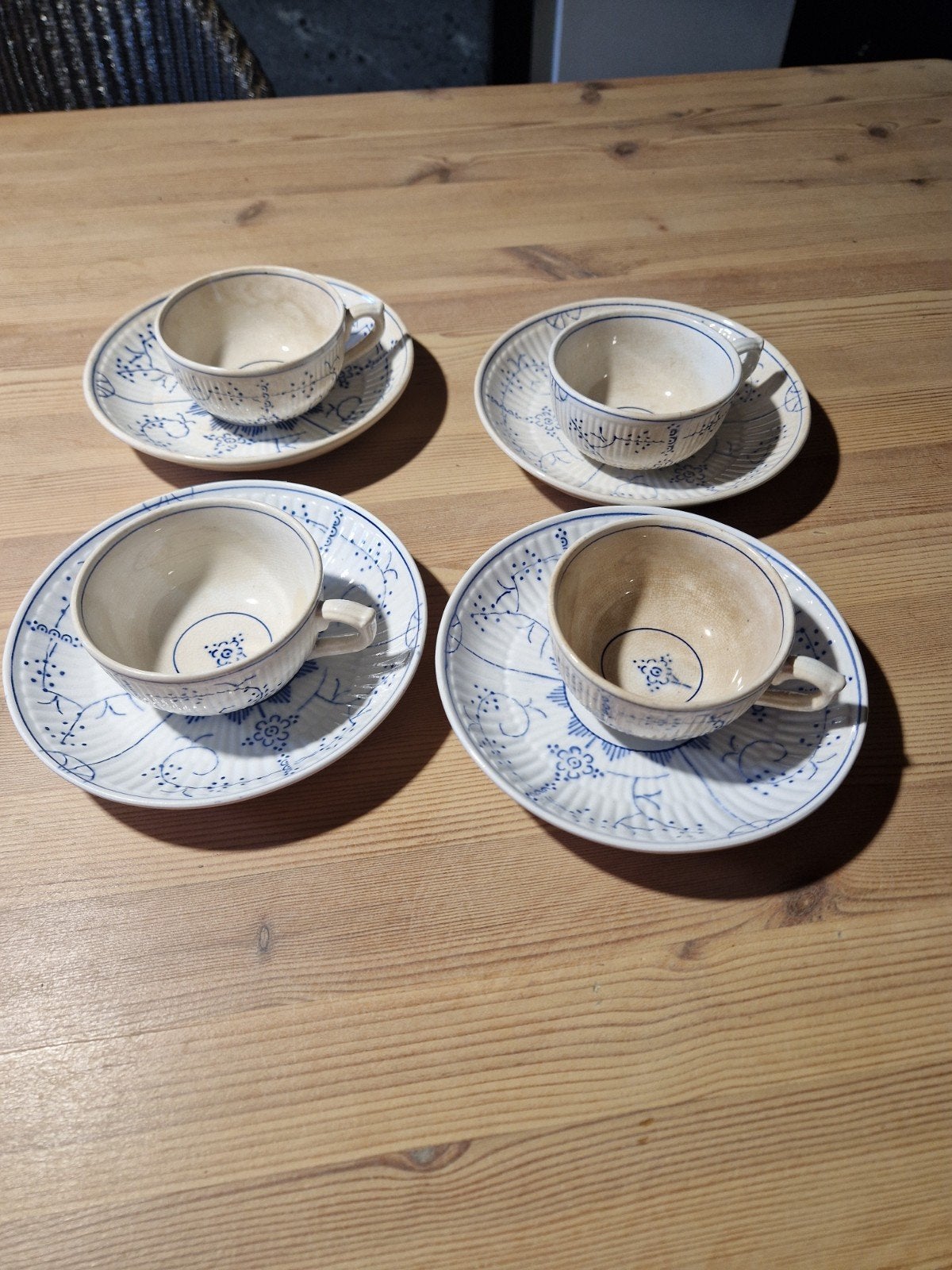 4 tasses et sous tasses boch Copenhague, Enlèvement ou Envoi