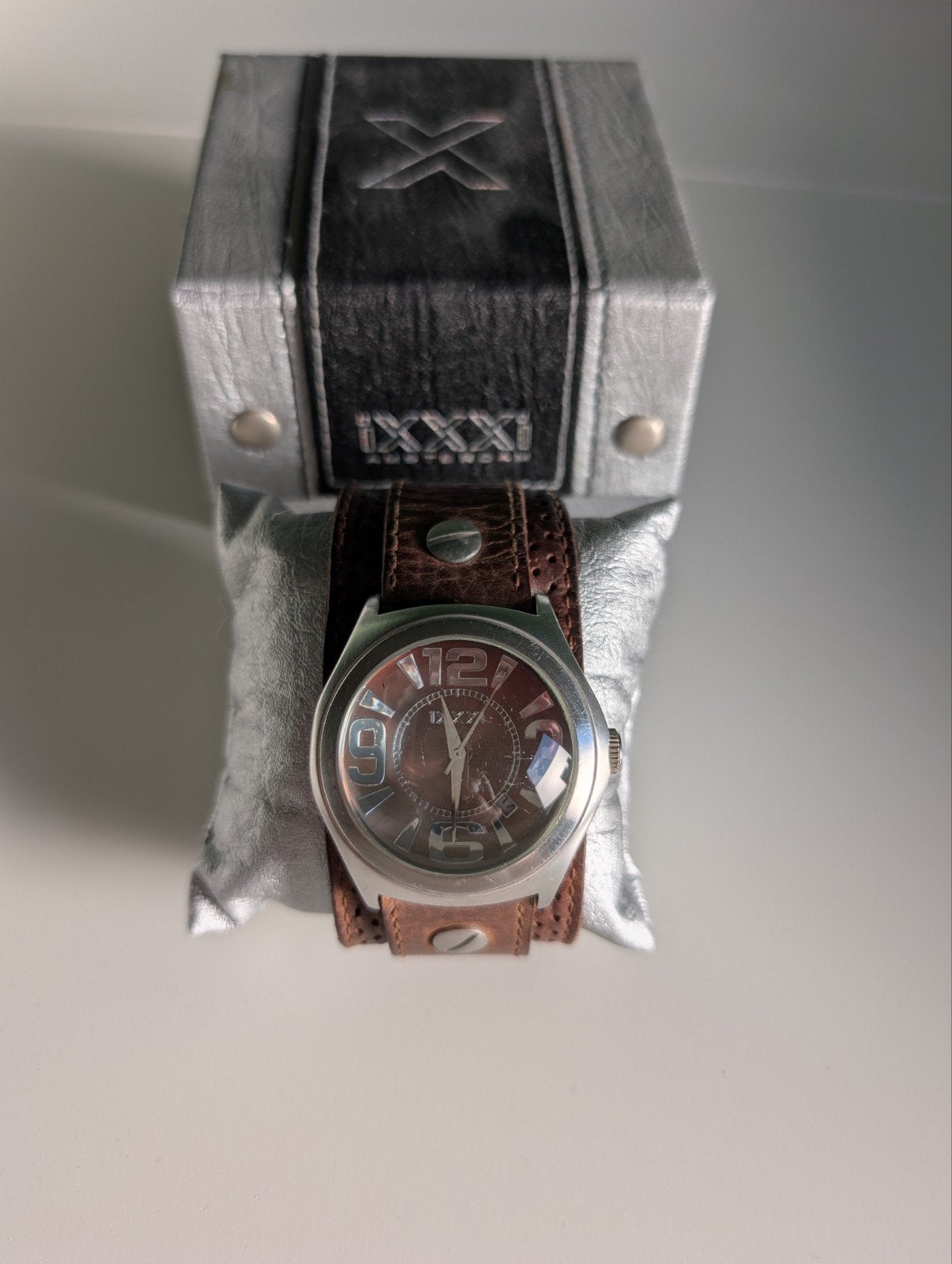 Heren horloge ixxxi, Overige merken, Polshorloge, Ophalen of Verzenden, Leer
