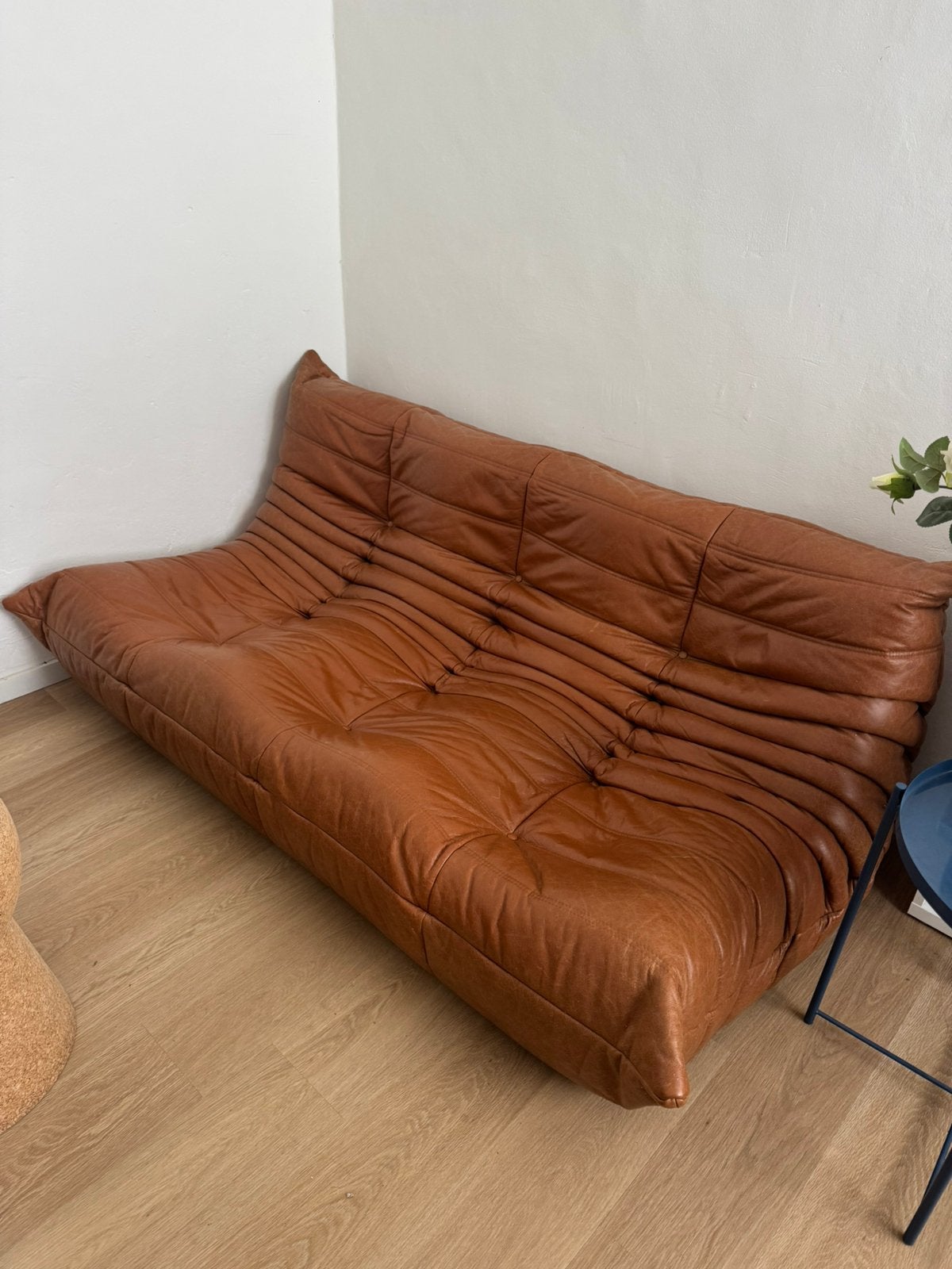 Ligne Roset Togo 3-zits sofa in cognac leer, Huis en Inrichting, Ophalen, Zo goed als nieuw, Leer