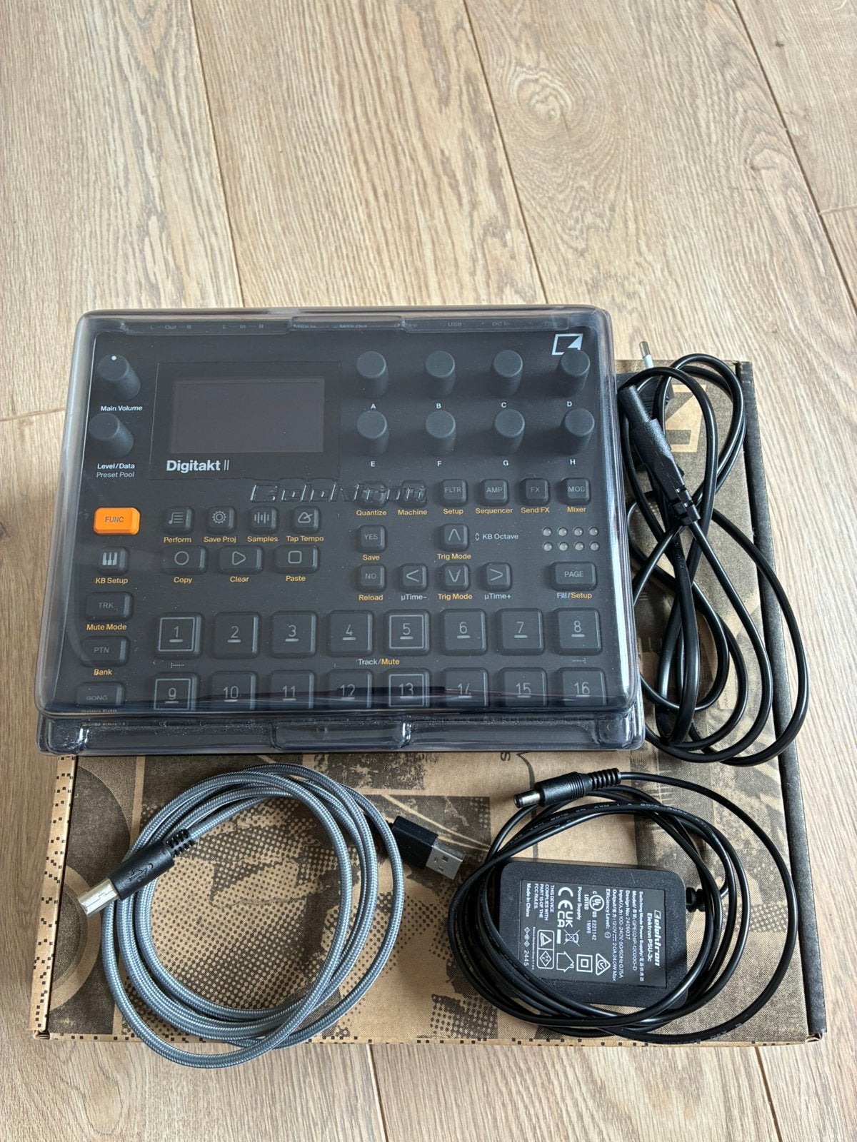 Elektron Digitakt II, Muziek en Instrumenten, Samplers, Zo goed als nieuw, Ophalen