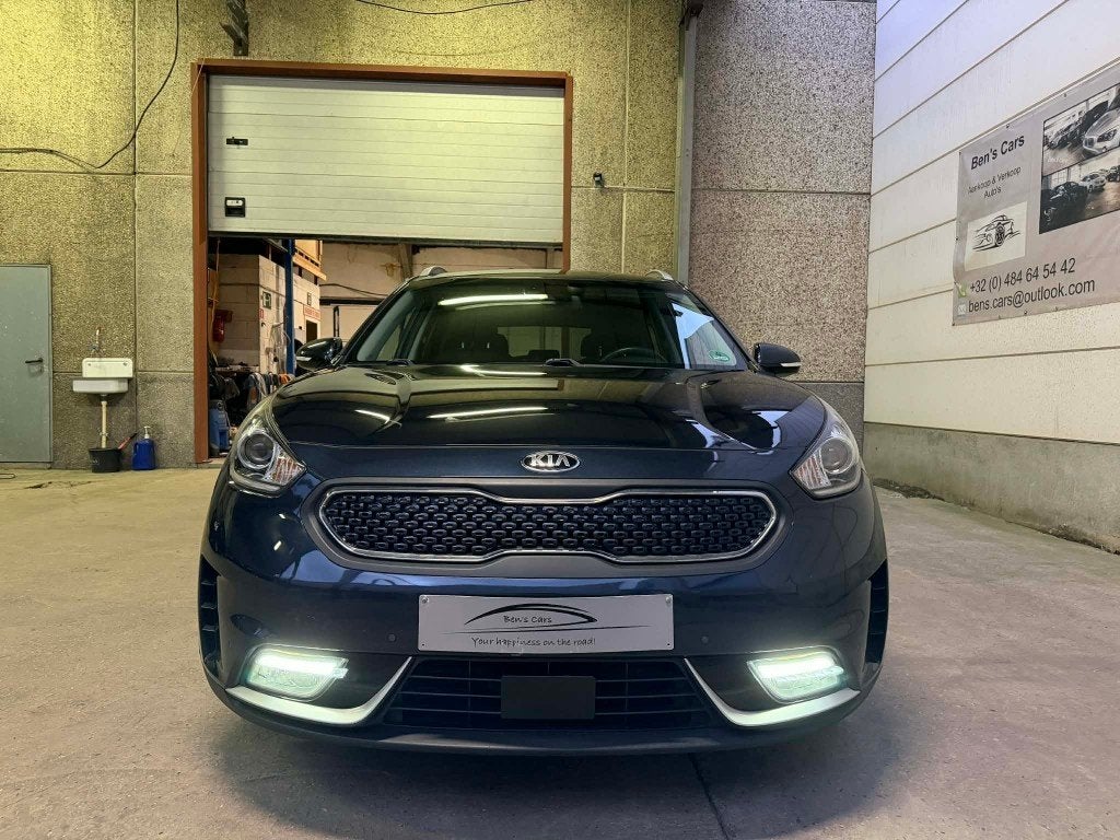Kia Niro Fusion 1.6 GDI HEV Hybride DCT Automaat, Auto's, Kia, Automaat, Dealer onderhouden, 88 g/km, Blauw