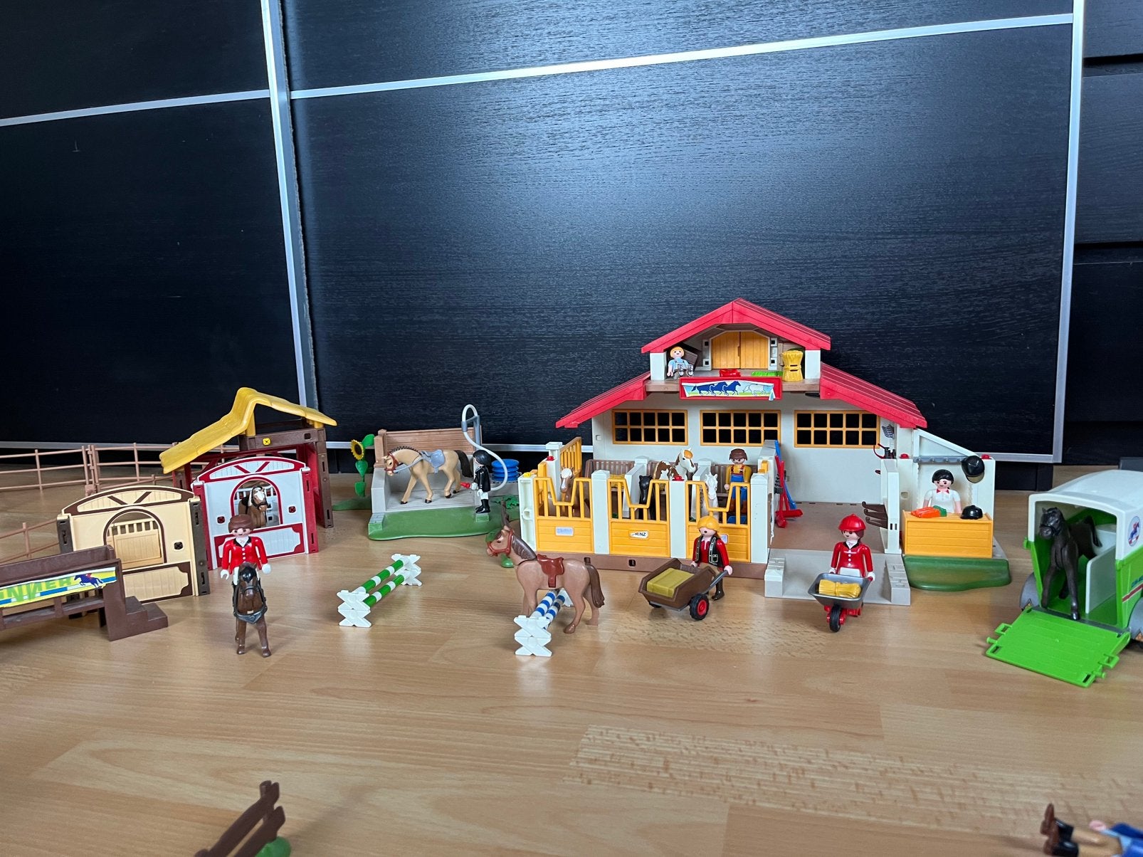 Playmobil manege met stallen, Ophalen, Gebruikt