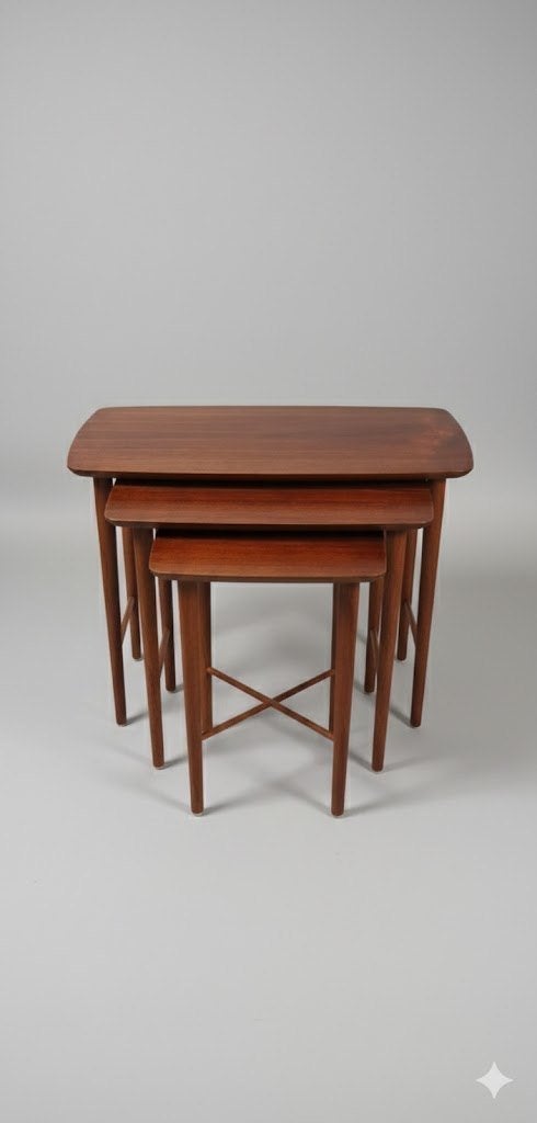 “Teak nesttafeltjes van Trioh Christensen,, Ophalen
