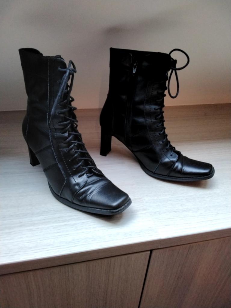 bottes en cuir taille 39 portées deux fois comme neuves., Enlèvement ou Envoi