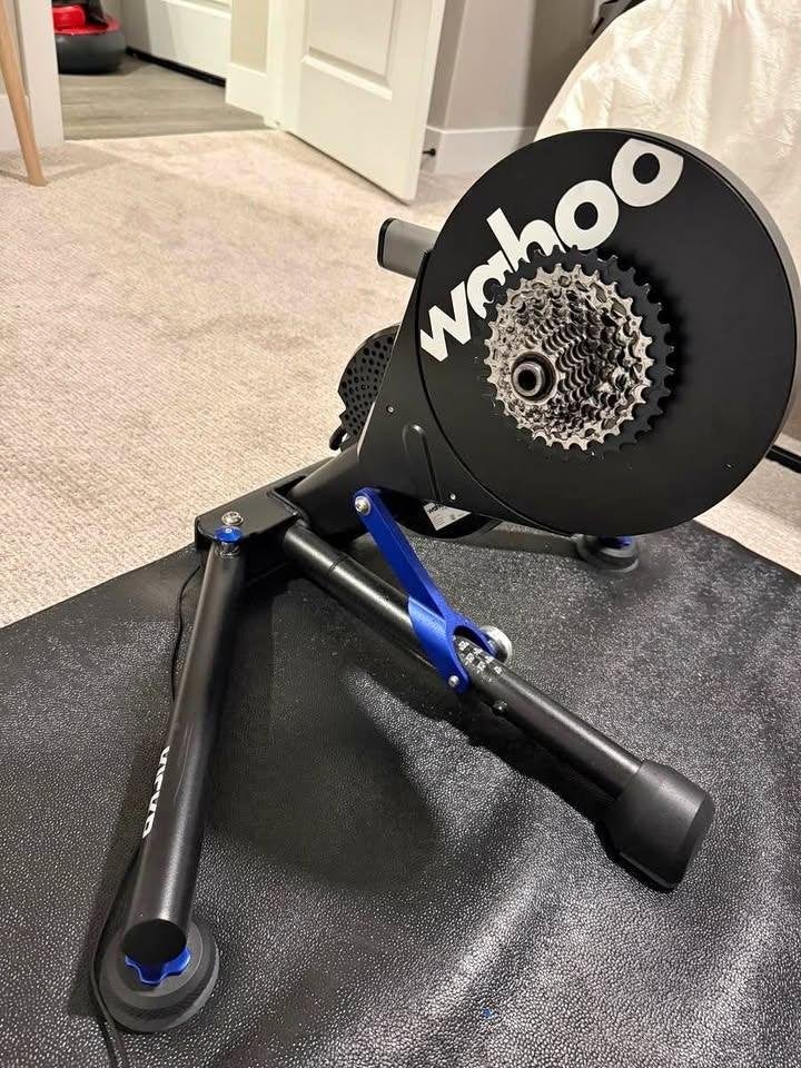 Wahoo KICKR V6 WiFi Smart Trainer + SRAM Force Cassette, Ophalen of Verzenden, Zo goed als nieuw, Overige typen