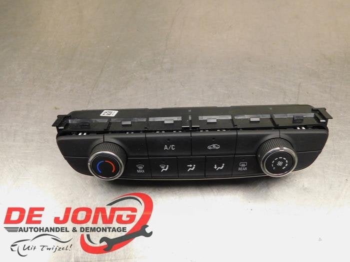 Kachel Bedieningspaneel van een Opel Crossland X, Gebruikt, -, -, Opel