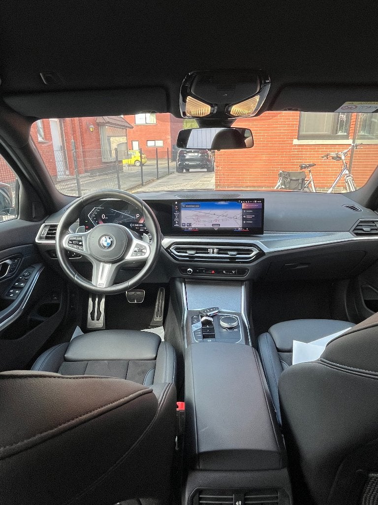 BMW 330ia 2023 126000km, Autos, Cuir et Alcantara, Achat, Euro 6, Noir