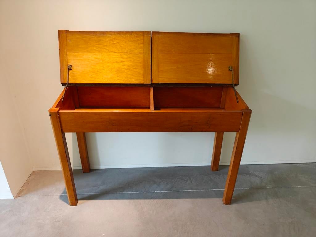 Banc d'école, Enlèvement