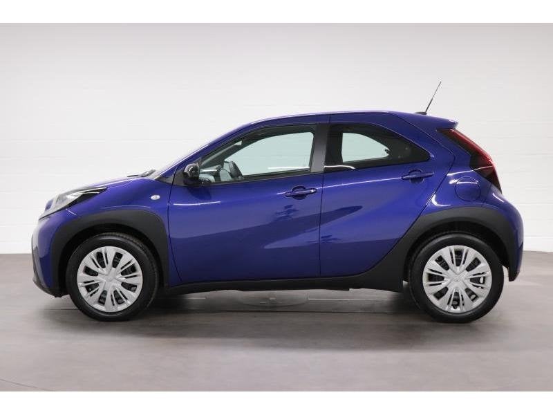 Toyota Aygo X 1.0 play Toyota Aygo X Play 1.0 72ch, Achat, 998 cm³, Noir, Automatique