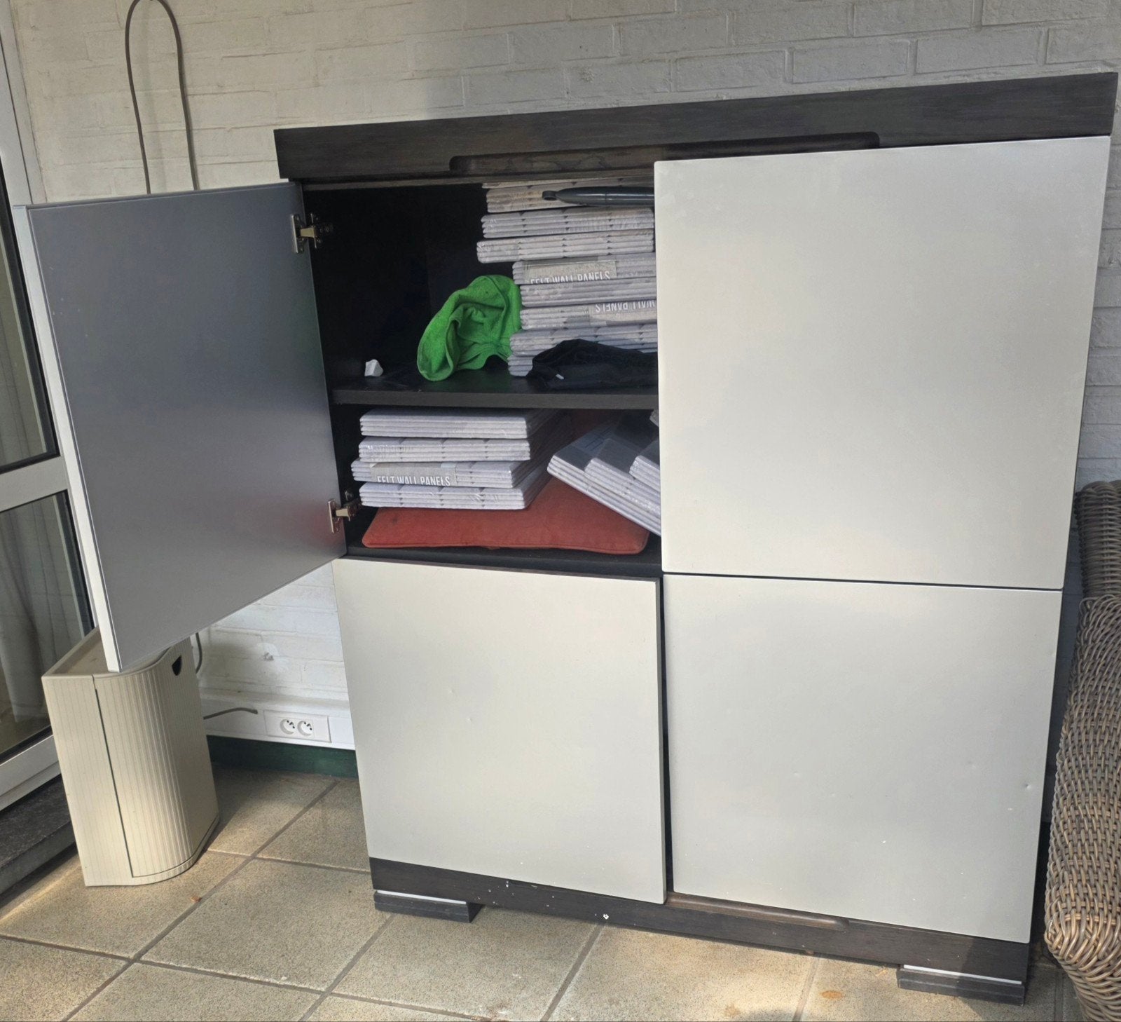 Kast 14012048 GRATIS, Huis en Inrichting, Kasten | Roldeurkasten en Archiefkasten, Ophalen