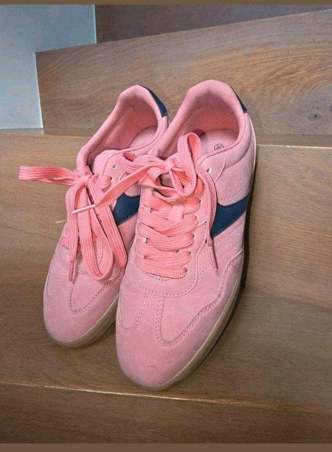 Roze sneakers maat 38 ZO GOED ALS NIEUW, Kleding | Dames, Schoenen, Zo goed als nieuw, Sneakers, Roze, Ophalen of Verzenden