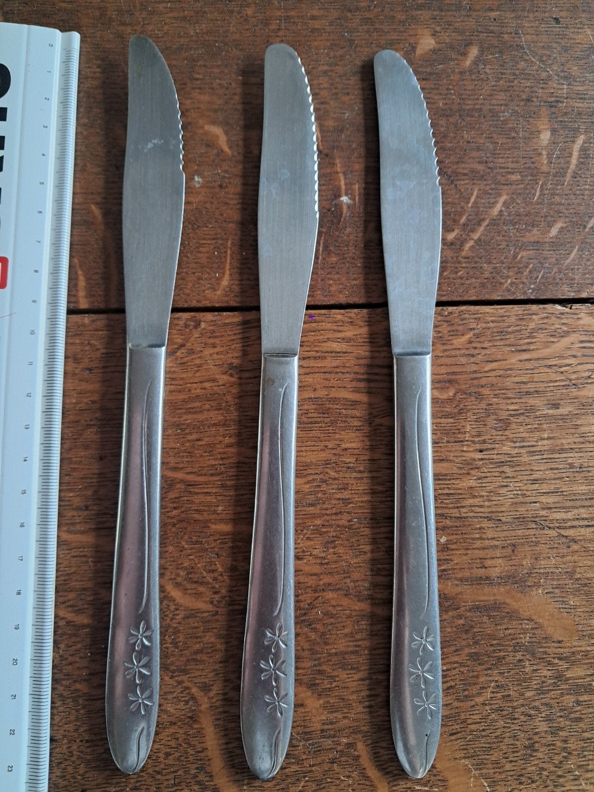 3 grote retro smeermessen met 3 bloemetjes, Ophalen of Verzenden