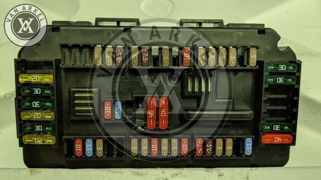 Bmw 1 2 3 4 X Serie Fuse Box Zekeringskast Stroomverdeler N1, Autos : Pièces & Accessoires, Électronique & Câbles, BMW, Utilisé