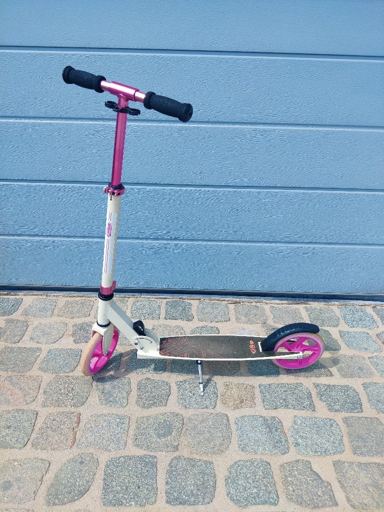 Opvouwbare step roze-witte, Fietsen en Brommers, Ophalen, Gebruikt, Gewone step, Optimum