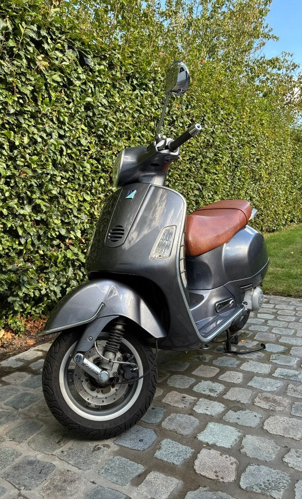 Vespa Gt 200 L bj' 2004, 198 cc, Scooter, Gebruikt, Particulier