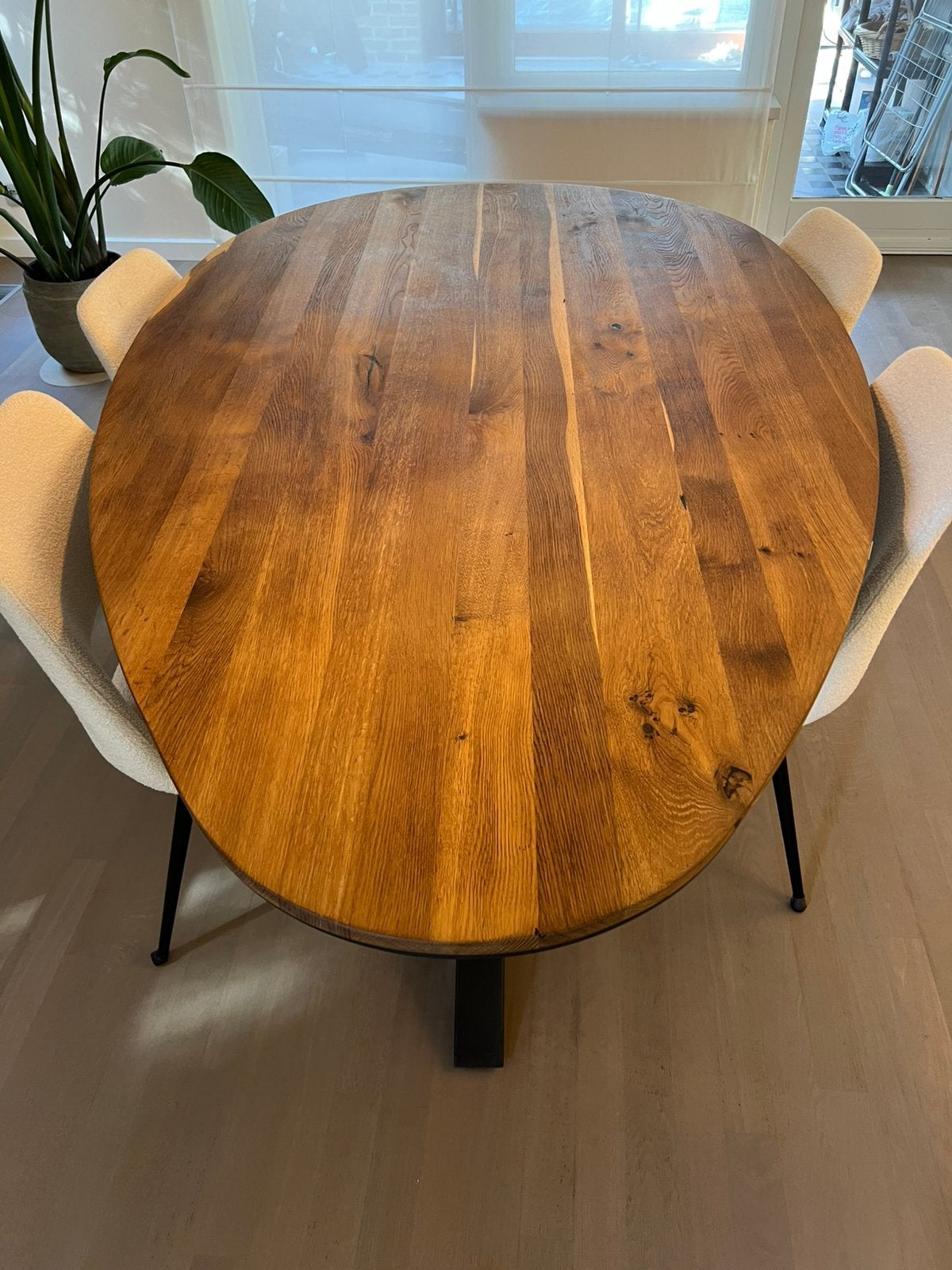 Xooon Colombo tafel eik 200x120 ovaal, Huis en Inrichting, Ophalen, 100 tot 150 cm, Eikenhout, Zo goed als nieuw