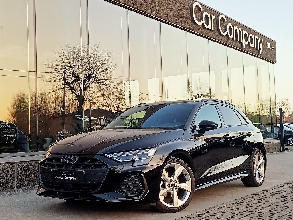 AUDI A3 SPORTBACK 1.5TFSI S-LINE BLACK EDITION, Auto's, Stof, 1498 cc, 5 deurs, 1390 kg