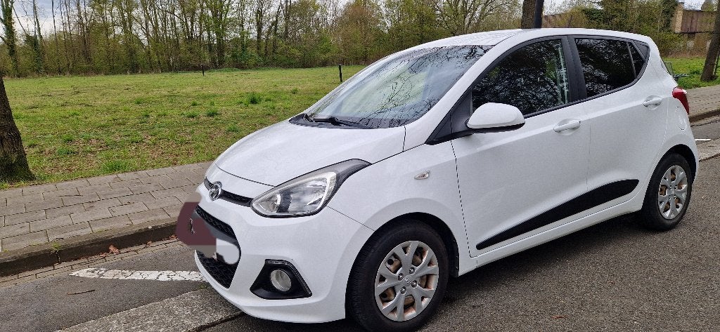 Hyundai i10 – 2016, Autos, Hyundai, Particulier, i10, ABS, Régulateur de distance, Air conditionné, Bluetooth, Vitres électriques