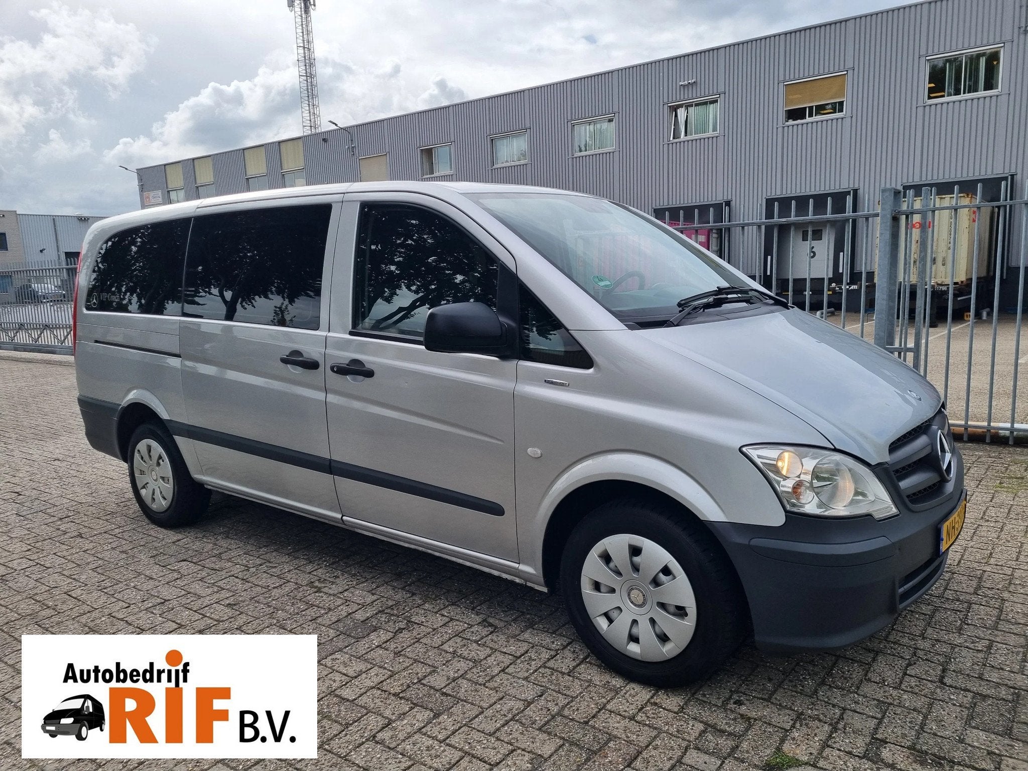 Mercedes-Benz Vito 113 CDI 9 Persoons Airco L2 Euro 5 Minibu, Auto's, 100 kW, Achterwielaandrijving, Gebruikt, 4 cilinders