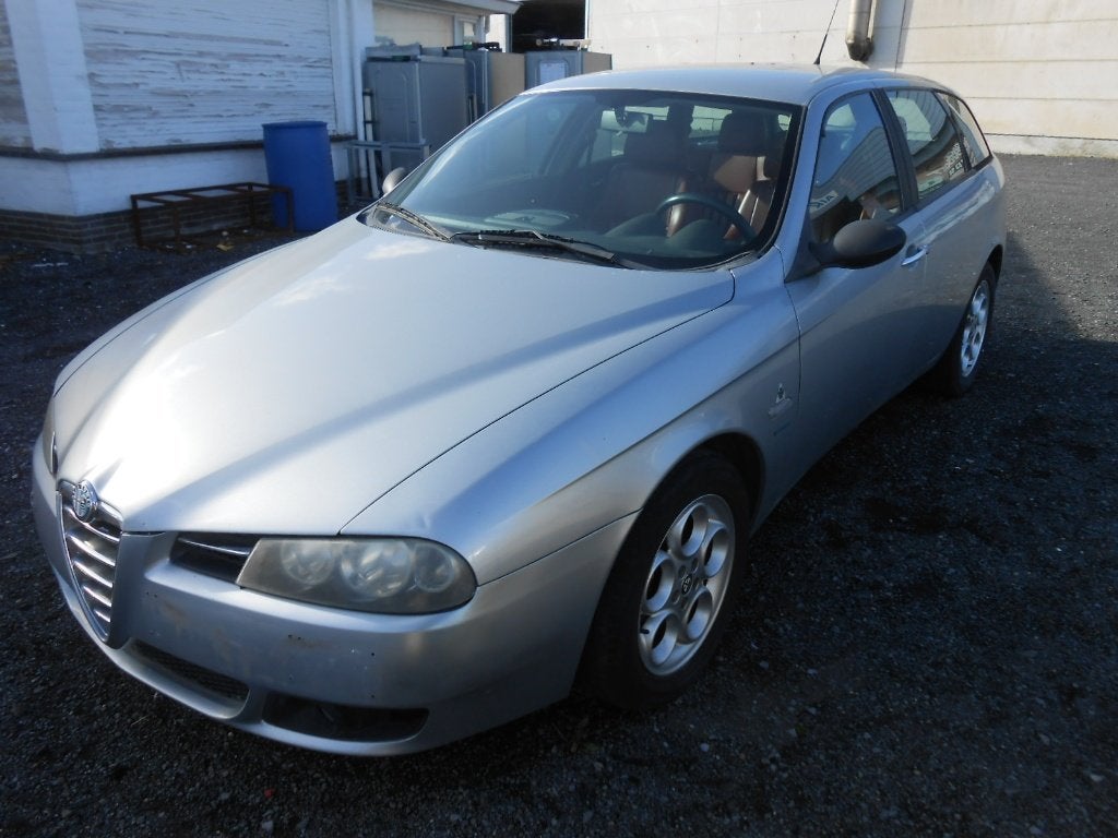 Alfa Romeo 156 Diesel 1.9 2005 pour pièces+entraînement, Autos, Cuir, Argent ou Gris, Achat, Intérieur cuir