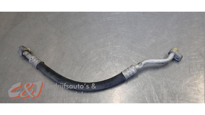 Tuyau clim d'un Fiat Doblo, Autos : Pièces & Accessoires, Climatisation & Chauffage, Fiat, Utilisé, 3 mois de garantie, Enlèvement ou Envoi
