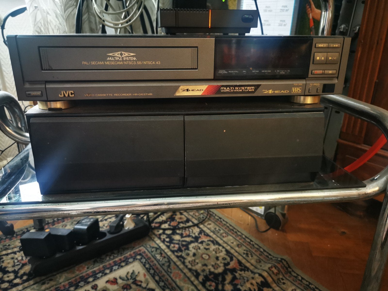 Magnetoscope Vhs, Enlèvement