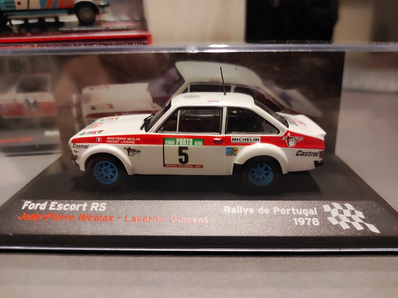 Ford Escort RS Rallye Portugal 1978 1:43 in vitrinedoosje, Hobby en Vrije tijd, Modelauto's | 1:43, Ophalen of Verzenden