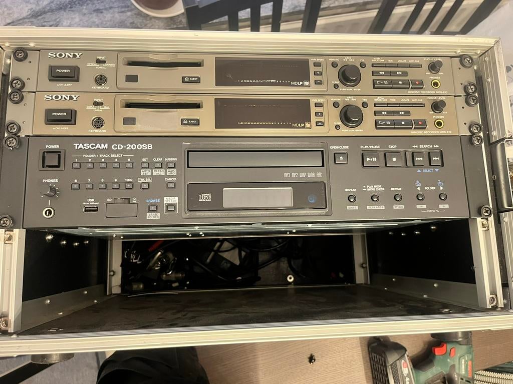 Tascam CD-200SB - CD, USB, SD Player 19", Ophalen, Zo goed als nieuw