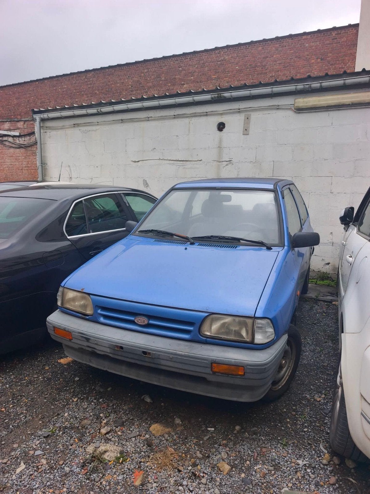 Kia pride 47.000 km, Autos, Achat, Boîte manuelle, Berline, Particulier