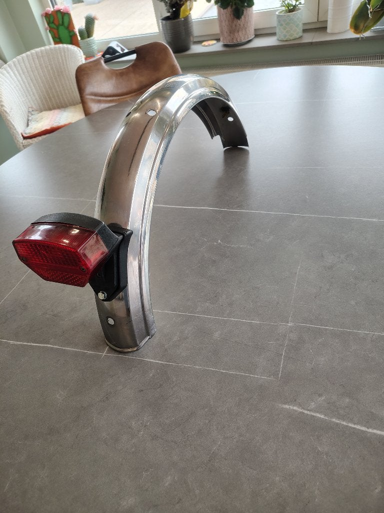 honda camino chroom achter spatbord met origineel licht., Fietsen en Brommers, Ophalen of Verzenden, Zo goed als nieuw, Overige typen