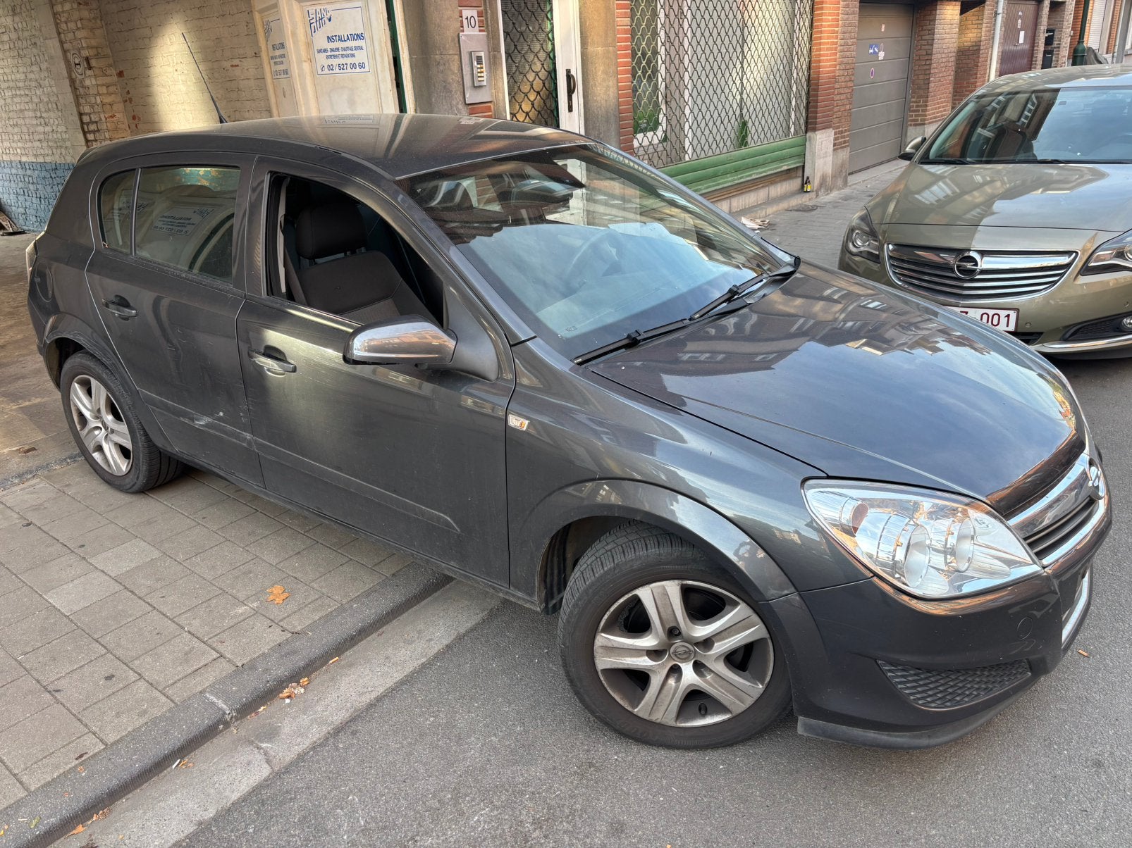Opel ASTRA 1.3 CDTI 2009, Autos, Argent ou Gris, Entreprise, Boîte manuelle, Noir
