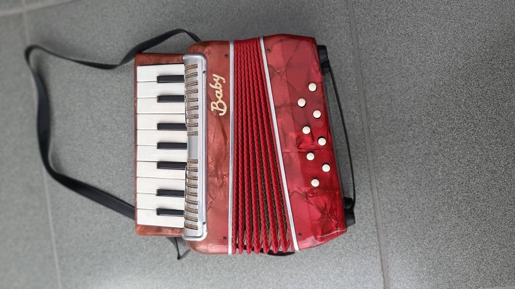 accordéon, Enlèvement, Comme neuf