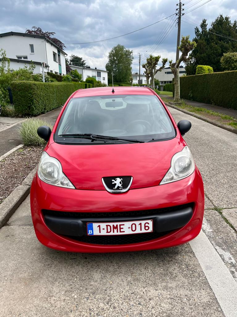 Peugeot 107 1.0i prete a immatriculer avec car-pass, Autos, Peugeot, Rouge, Achat, Boîte manuelle, Noir