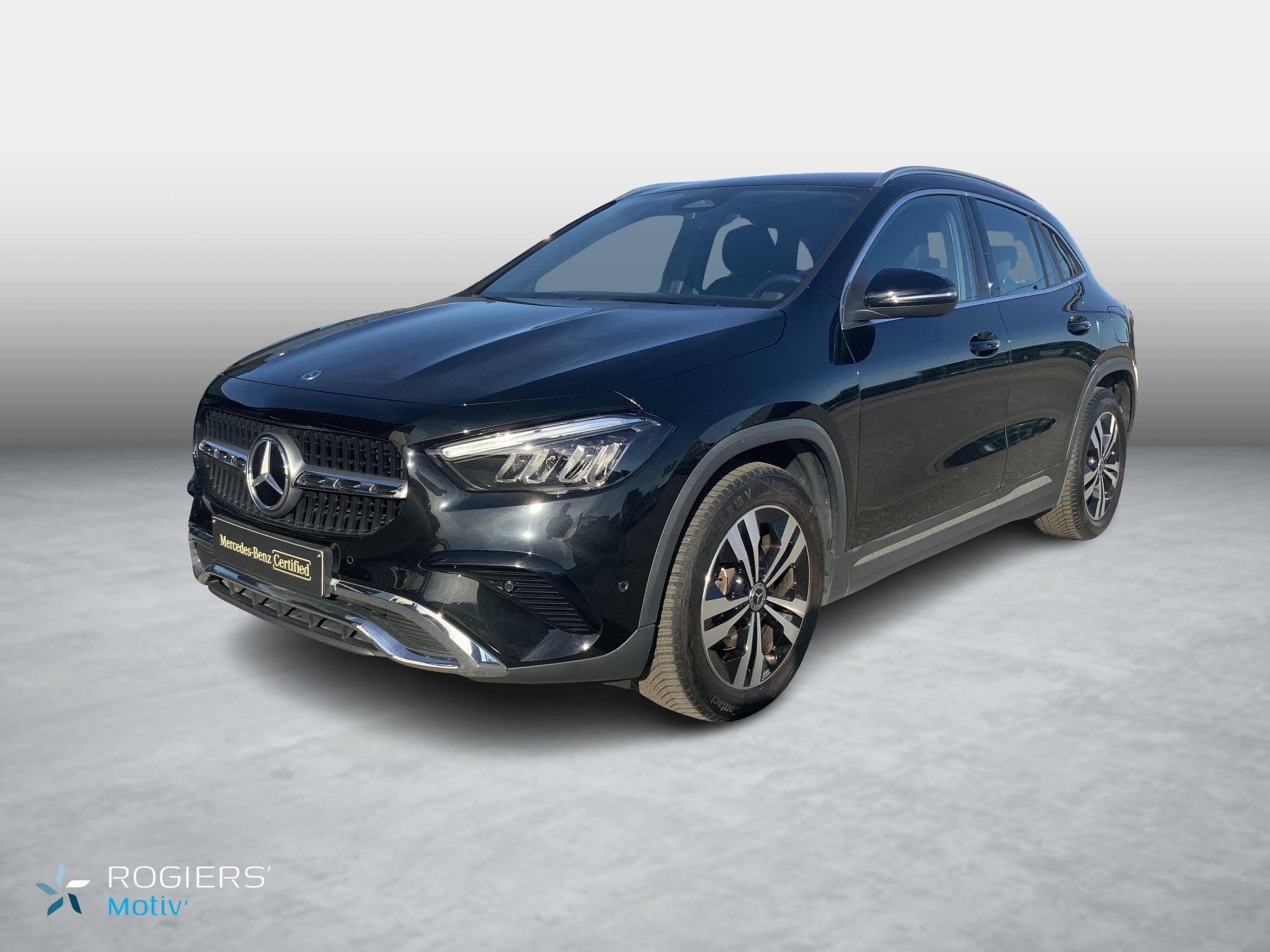 Mercedes-Benz GLA 180 Business Line, Auto's, Dealer onderhouden, Gebruikt, 4 cilinders, 136 pk