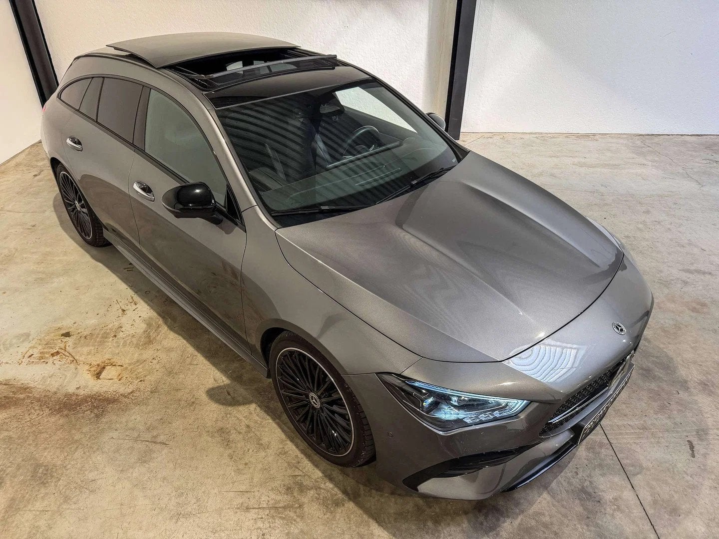 Mercedes-Benz CLA-Klasse 200 AMG Line | Pano | Camera, Auto's, Mercedes-Benz, Automaat, CLA, https://public.car-pass.be/vhr/c59c3933-cf5c-4946-b37a-ec8060253423