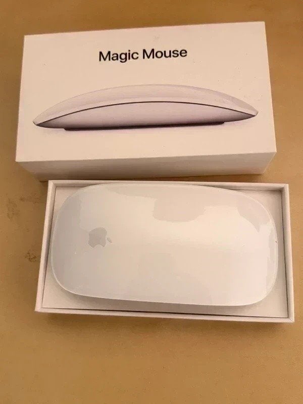 Apple Magic Mouse 2 A1657, Computers en Software, Muizen, Muis, Ophalen of Verzenden, Zo goed als nieuw, Draadloos