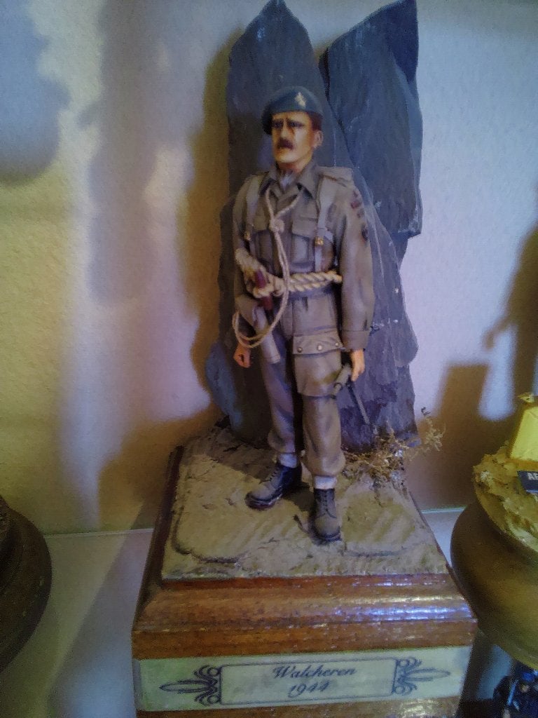 MILITARIA  COMMANDO, Collections, Enlèvement
