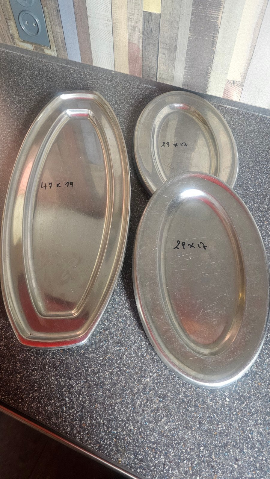 Série de 3 plats inox., Maison & Meubles, Cuisine | Vaisselle, Comme neuf, Enlèvement, Autres matériaux, Autres styles