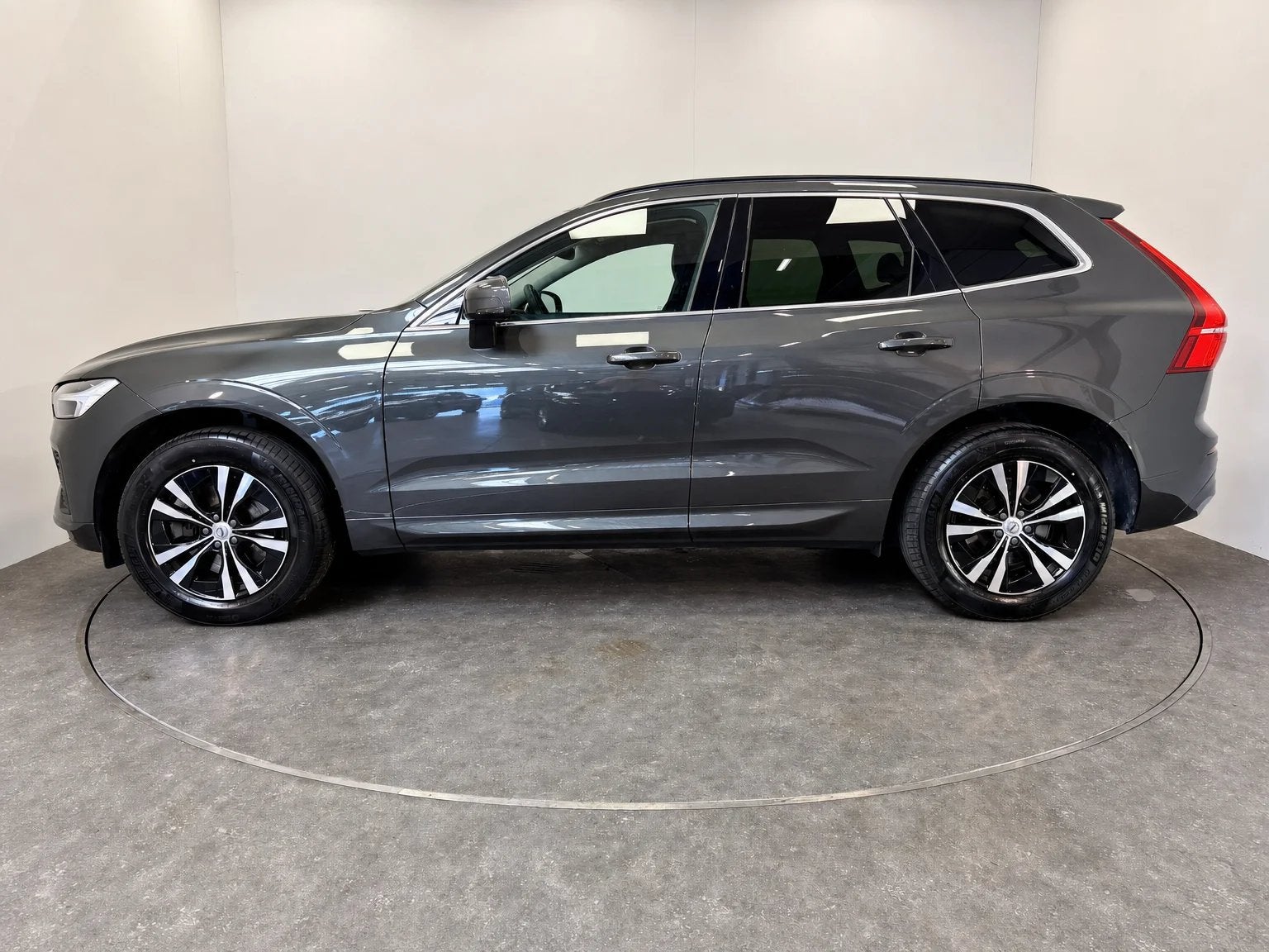 Volvo XC60 2.0 B4 P MHEV MOMENTUM PRO AUTO, Auto's, Automaat, 197 pk, 145 kW, 1969 cc