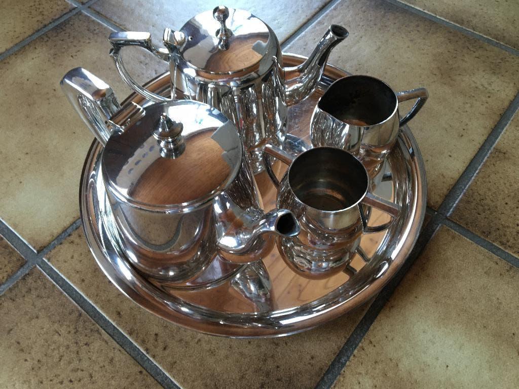 Verzilverde set, Ophalen