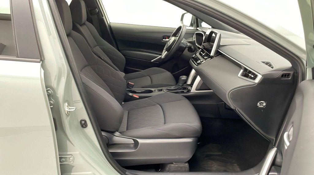 Toyota Corolla Cross 1.8 Hybrid Style | Navigatie | Achterui, Auto's, Stof, Gebruikt, 750 kg, 4 cilinders