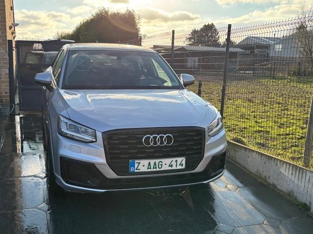Audi Q2 * TFSI * S-line * Toit panoramique, Autos, Argent ou Gris, Achat, Entreprise, Garantie prolongée