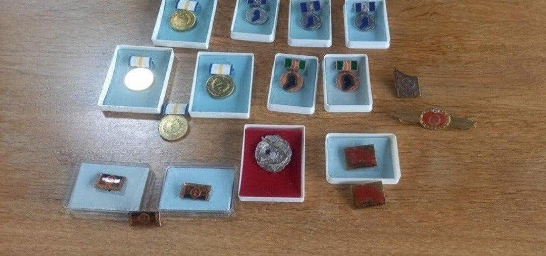 lotje Duitse eretekens, Verzamelen, Ophalen of Verzenden