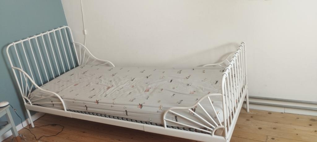 Ikea minnen meegroei bed voor peuters en kleuters, Enlèvement, Matelas