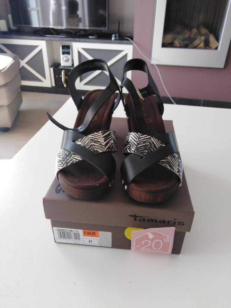sandalen Tamaris maat 41 Nieuw en handtas Tamaris, Ophalen of Verzenden