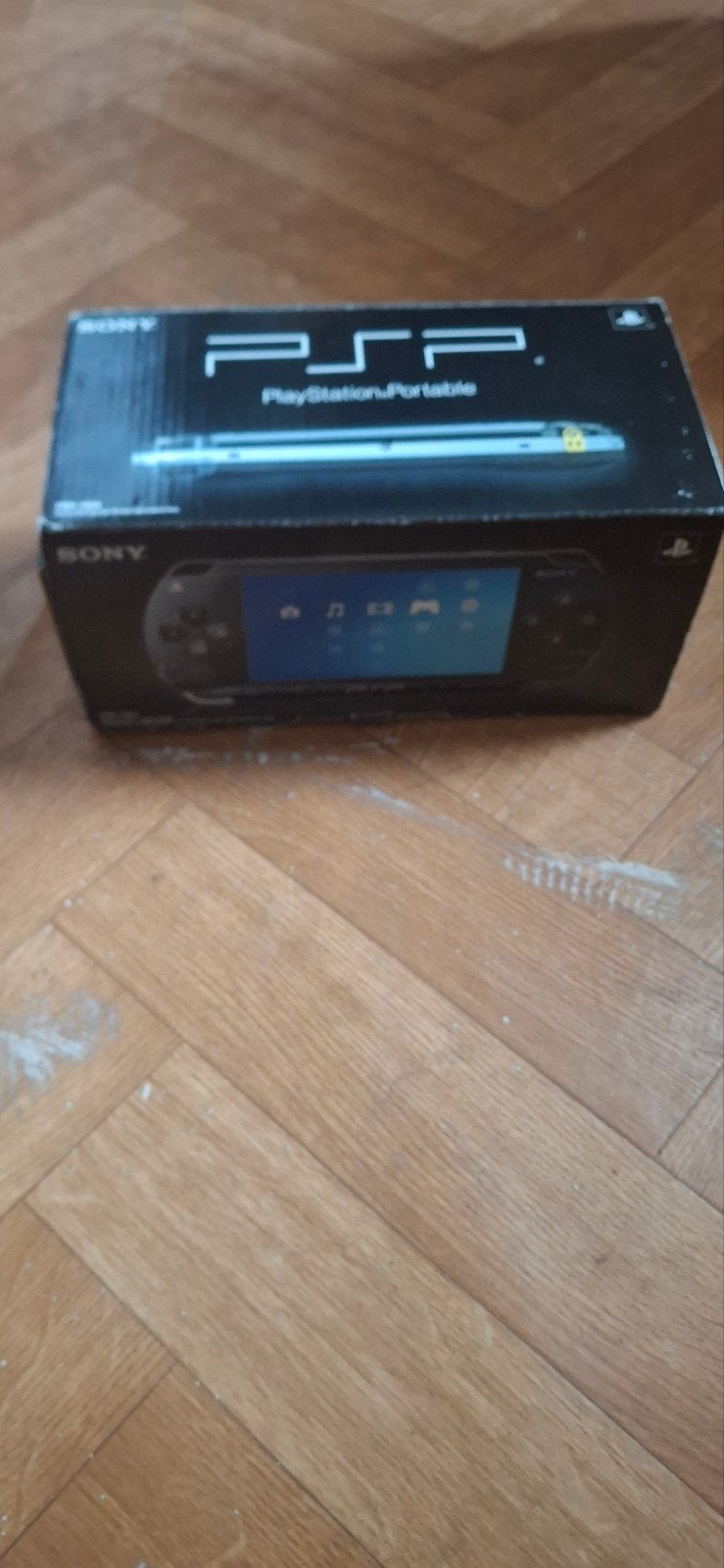 Psp console met doos, Games en Spelcomputers, Ophalen of Verzenden, PSP