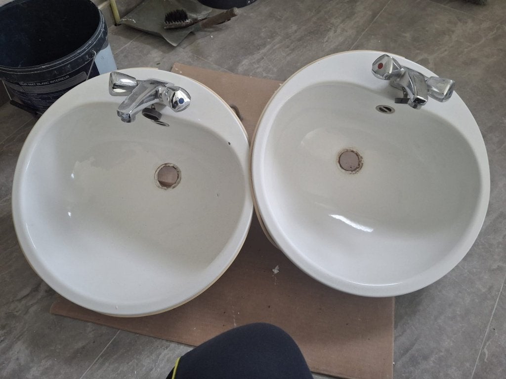 Lavabo’s met kraan, Huis en Inrichting, Badkamer | Badkamermeubels, Ophalen of Verzenden, Gebruikt